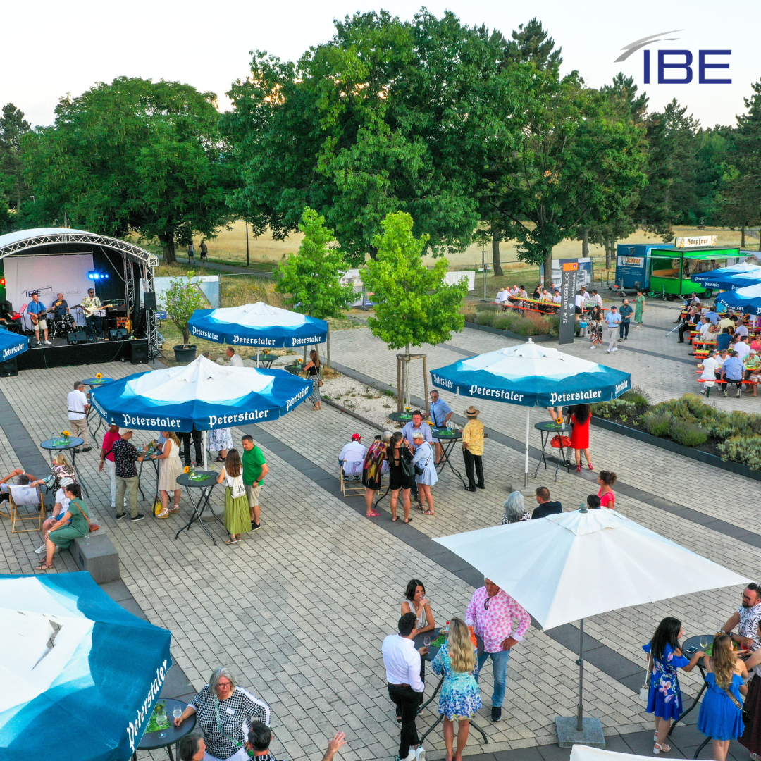Sommer voller Erinnerungen und Feierlichkeiten - IBE 33 1